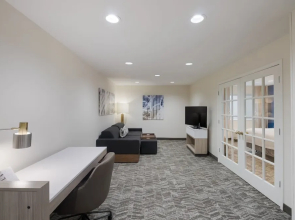 SpringHill Suites Dallas NW Highway at Stemmons/I-35E