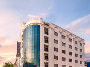 Pacific Hotel, Phnom Penh