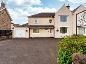 NEW Four Bedroom House - all rooms ensuite