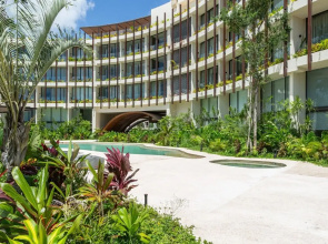 Mistiq Gardens