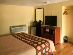 Super 8 Motel - Weymouth/boston Area
