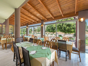 Delfinia Resort