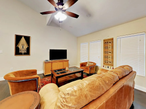 Charming East Austin 1 Bedroom 1 Bathroom Home