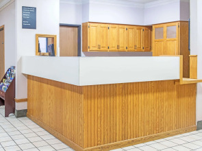 Super 8 by Wyndham Richfield/Cleveland