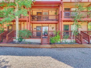 Hike, Bike & Ski: Red River Condo w/ Spa Access