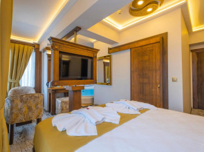 Reis Royal Hotel