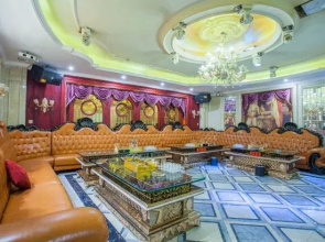 Yuekai Business Hotel