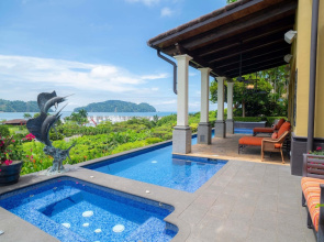 Villa Angel 4 bdr Ocean View Pool in Los Suenos