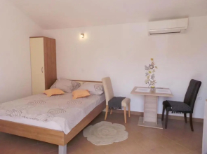 Apartments with a parking space Seget Vranjica, Trogir - 19022