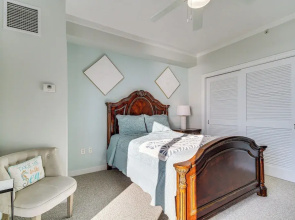 Beachside Biloxi Club Condo: Balcony w/ Ocean View