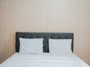 Stylish and Posh Studio Green Lake View Apartment By Travelio