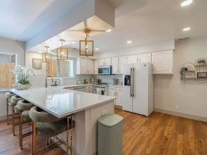The Deco Retreat - UNR - Pet Friendly