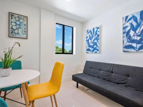 Miami Suite 302