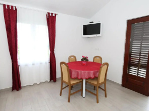 Apartments Juranić