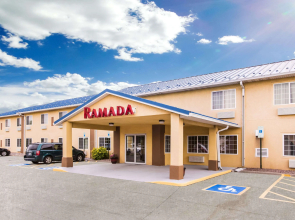 Ramada by Wyndham Sioux Falls
