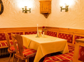 Hotel Alpenhof