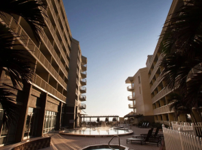 Crowne Plaza Melbourne - Oceanfront by IHG