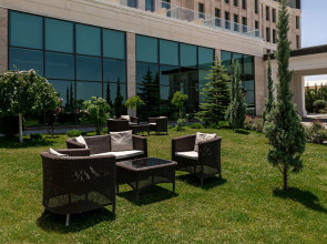 DoubleTree by Hilton Hotel Van