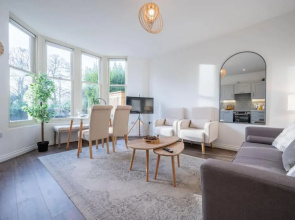 North Lane Apartment by Tŷ SA
