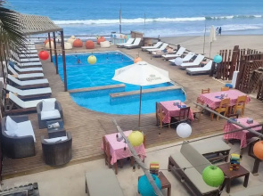 The Point Mancora - Beach Party Hostel