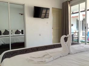 Sea Breeze Resort