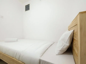 Comfortable at Bassura Apartment near to Bassura City Mall