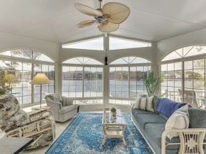 Dock & Kayaks: Lake Ozark Family Retreat
