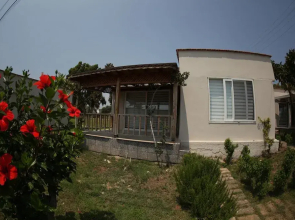 Queenaba Hotel & Beach