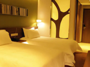 Pesht Hotel