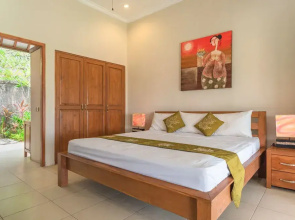 Villa Lotus Kayuputih
