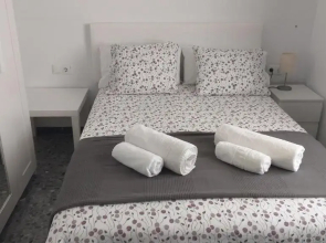 C&B LOLA H4 - Habitación privada - Aire acondicionado - Baños compartidos