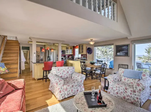 Waldport Beach House w/ Loft, Grill & Ocean Views!