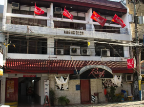 Lokal Hostel