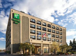 Holiday Inn Montreal Longueuil by IHG