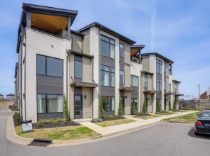 2 Mi to Dtwn: Walkable Retreat in Chattanooga!