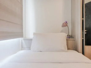 Bright 2BR Apartment at Paramount Skyline