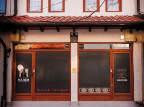 Plis Room - Old Bazaar