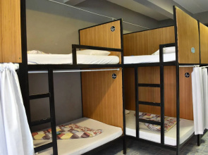 Harbor Hostel - Adults Only