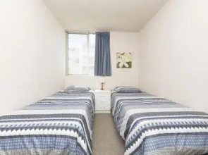 Ebbtide, Unit 17, 2-6 North Street