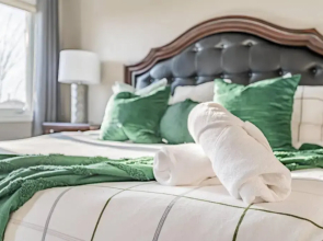 Luxury 4BR-3 5Bath House 3000 SQFT