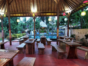 The Tanis Beach Resort Nusa Lembongan