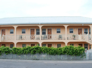 Connie's Comfort Suites