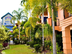 Central Plaza Apartments