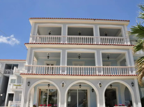 Laganas Holidays Hotel
