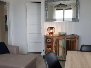 Beach Front Apartment Eljocri