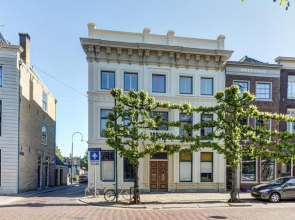 Stadshotel Steegoversloot