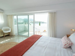 Kamariyo Athens Riviera by A&D Properties