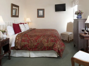 Brewster House Bed & Breakfast