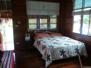Golden Teak Resort Baan Sapparot