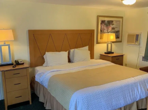 American Inn Lee